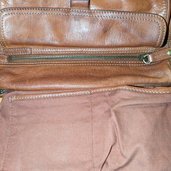 Fossil brown leather shoulder bag with ID holder,genuine leather, hobo style. - Picture 9 of 12